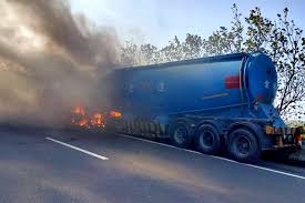 Смотреть видео 台 61 線苗栗路段將於 12 月 1 日起實施區間測速 на v4k бесплатно. åŒ—é–€å€å°61ç·šè¿½æ'žè»Šç¦æ§½è»Šèµ·ç«2äººæ­»äº¡ ä¸»æµå‚³åª'