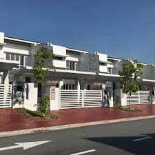 Anda bisa mendapatkan property proyek yang dilengkapi keterangan proyek, virtual tour, foto, peta lokasi, dll akan memudahkan anda menemukan pilihan yang cocok. Pkns Property Home