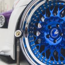 Avant Garde Wheels On Instagram Geeezus On Our F141 In Polished Electron Blue With Chrome Lip And Hardware Avant Garde Wheels Chrome Wheels Chrome