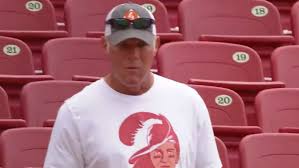 (born august 3, 1977) is an american football quarterback for the tampa bay buccaneers of the national football league (nfl). Brett Favre Spotted Wearing Tom Brady T Shirt At Bucs Game