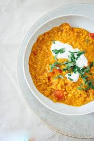Warmender Linsen Tomaten Eintopf Dal Oder Futter Fur Leib Und Seele In 2020 Linsen Dal Rezept Lebensmittel Essen Rezepte