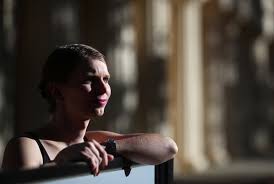 Chelsea had at least 1 relationship in the past. Wikileaks Gericht Ordnet Freilassung Von Chelsea Manning An