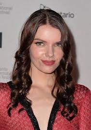 Find the perfect sianoa smit mcphee stock photos and editorial news pictures from getty images. Pictures Photos Of Sianoa Smit Mcphee International Film Festival Brunette Beauty Film Festival