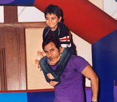 The son of actress sharmila tagore and cricketer mansoor ali khan pataudi, khan made his acting debut in yash chopra's unsuccessful drama parampara, but achieved success with his roles in the romantic drama yeh dillagi and the action film. Saif Ali Khan S Son Ibrahim Ali Khan All Set To Make Bollywood Debut