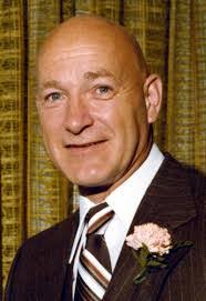 Mary Ropp's Instagram, Twitter & Facebook