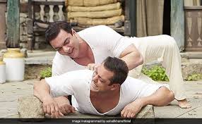 An unnamed security officer revealed what the celebrities do when they are at the airport. The Secret To Sohail Khan S Super Fit Body Yasmin Karachiwala Reveals In This Video