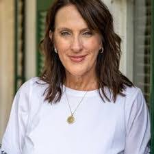 Angela Pitts's Instagram, Twitter & Facebook