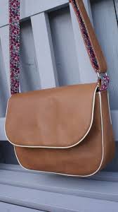 Le Petit Sac Ou Autre Merci Giroflee Sac Petit Sac Tuto Couture Sac A Main