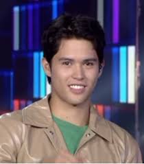 Kyle Echarri and Darren Espanto Perform 'Naughty Boy'