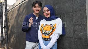 Facebook graphics, glitter graphics, animated gifs, reactions. Putri Delina Dan Pacar Kenalan Lewat Tiktok