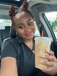 HAPPY MOTHERS DAY!!!😍❤️🫶🏻 I know we got alot of Dunkin loving Mamma's in  this group because KIDS😂 How in the world can you have kids without living  off Iced Coffee am I