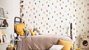 Lorsqu'il s'agit de recouvrir du lambris, le papier peint constitue un élément approprié et très pratique. Papier Peint Tendance Les Plus Beaux Modeles Deco Et Conseils De Pose Cote Maison