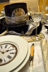 Silvester Tisch Eindecken 30 Tipps Und Deko Ideen Deko Feiern Zenideen Silvester Tisch Party Tischdekoration Deko Ideen Fur Silvester