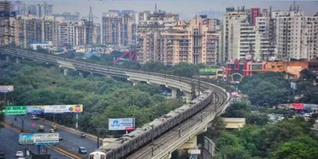 Garden and monument area in Noida