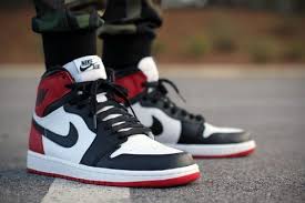 Jordan 1 High React Black White Gym Red Air Jordan 1 Black Toe White Black Gym Red Sneakers Men Fashion Air Jordans Retro Air Jordans