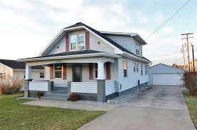 Situated along the ohio river in central ohio, portsmouth residents don't have it much better than in youngstown. 1093 Beverly Ave Zanesville Oh 43701 House For Rent In Zanesville Oh Apartments Com