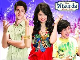 Her parents divorced when she was five years old with selena gomez staying with her mother. Selena Gomez Serie Disney Channel