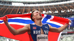 Er selbst redet offen über . Welt Leichtathlet 2021 Karsten Warholm Und Ryan Crouser Fuhren Kandidaten Auswahl An Eurosport