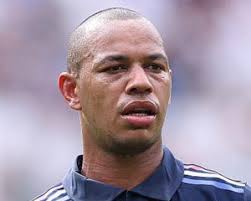 Rugby: Determined Donald not waving white flag