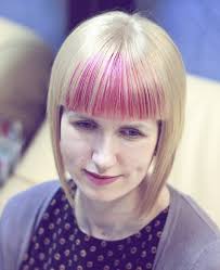 You use two colors to give your hair vibrance and life. 36 Two Tone Hair Color Ideas For Short Medium Long Hair Two Tone Hairstyles Hairstyles Weekly