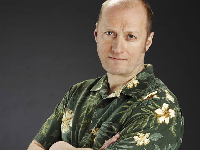 Adrian Edmondson pays tribute to comedy partner – holby.tv