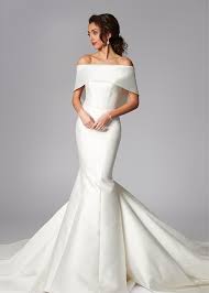 This is a salwar kameez type of clothing, so. Strapless Simple Fishtail Wedding Dress With Detachable Capelet