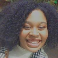 50+ perfiles de «Kaley»