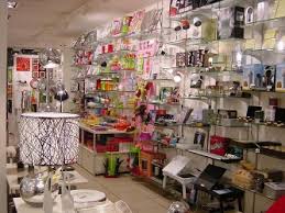 Voilà plus de 40 ans que la chaise longue vous propose des objets et cadeaux à offrir ou à s'offrir. Un Nouveau Point De Vente Franchise La Chaise Longue Ouvre Ses Portes A Nimes