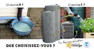 Très grand sectionnel, cadrage d'aluminium en 4 parties avec coussins individuels, plusieurs configurations possibles. Recuperation Eau De Pluie Carrefour De L Energie