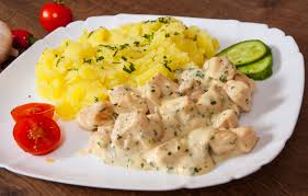 Punem amestecul de spanac peste paste si stropim cu putin ulei de masline. Piept De Pui Cu Sos Gorgonzola Un Preparat Original È™i Delicios Culinar Retete Culinare Avantaje Ro De 20 De Ani Pretuieste Femei Ca Tine