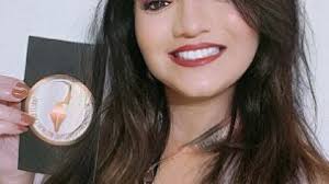 WANDA ROP É AGRACIADA COM TROFÉU ANDREA GUSTMANN