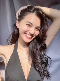 Nữ sinh TP.HCM khoe sắc vóc gợi cảm, hứa hẹn gây bão Miss World Vietnam 2021