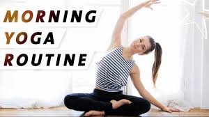 Start your day off right with this morning yoga routine. Yoga Morgen Routine Wach Energiegeladen Der Perfekte Start In Den Tag Youtube