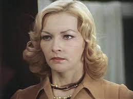 Но это только по паспорту. Ironiya Sudby Ili S Lyogkim Parom 1975 Aktery I Roli Barbara Brylska Filmy Spektakli Kino Teatr Ru