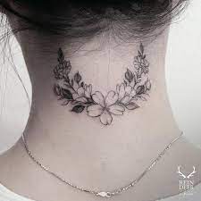 30 Classy First Tattoo Ideas For Women Over 40 Tattoos Wreath Tattoo Neck Tattoo