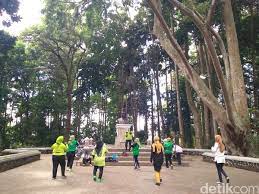 Tiket masuk dan rakit panjalu : Tiket Masuk Dan Rakit Panjalu Today News Dannasecret Tiket Masuk Dan Rakit Panjalu Harga Tiket Masuk Taman Kyai Langgeng Terbaru 2019 5 Pemecah Rekor Dunia Paling Konyol Dan Unik