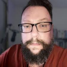 Robert Stufflebeam's Instagram, Twitter & Facebook