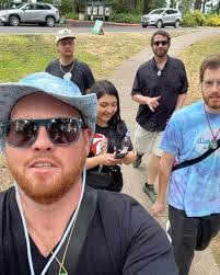 Kevin Mone's Instagram, Twitter & Facebook