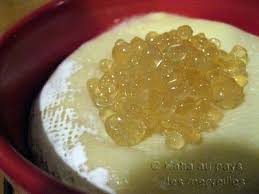 Cuisine Moleculaire Brie Au Four Et Billes Au Miel Food Desserts Caviar