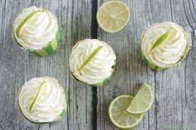 Plätzchen plätzchen backen plätzchen rezepte torte kuchen essen schokolade pizza chefkoch kuchen bier schokolade cake einfache rezepte. Ich Back S Mir Mein Liebstes Sommerrezept Caipirinha Cupcakes Schnin S Kitchen