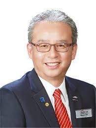 Simon Cho's Instagram, Twitter & Facebook