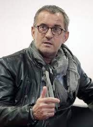 Metz : l'Espagne gagne le choc des Arènes Vers la fin des poules en batterie