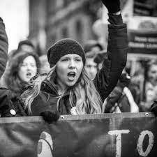 Zabiera głos wszędzie tam, gdzie łamane są prawa człowieka. Maja Stasko On Twitter Https T Co Jkzrit1ily Twitter