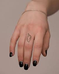 Stick And Poke Vs Machine Tattoos The Pros And Cons Stick N Poke Tattoo Poke Tattoo Tattoos