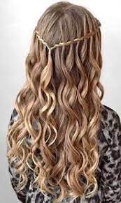Good Hair Style For Year 6 Graduation Bridesmaidhairstyles Dance Hairstyles Long Wavy Hair Grad Hairstyles