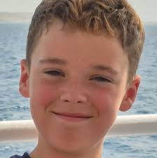 Is there and private boats I can hire for 36 people