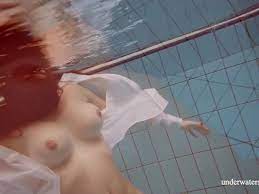 The only problem was, the cut of the dress didn't. Second Leaked Lola Underwater Naked Free Porn Videos Youporn