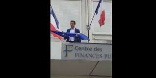 Le pr fourtillan coupable de dire la vérité ! Enquete Ouverte Contre Florian Philippot Pour Avoir Decroche Le Drapeau Europeen