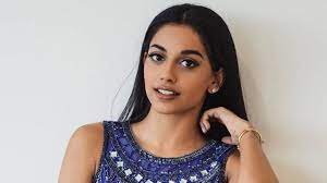 New photos of varun dhawan and newcomer banita sandhu are making us hopeful for the film. October Actress Banita Sandhu On Signing Varmaa Reboot I Have Landed A Good Offer Movies News