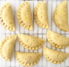 Empanadas De Platano Maduro Rellenas De Vegetales Empanadas De Platano Macho Postres Con Platano Platano
